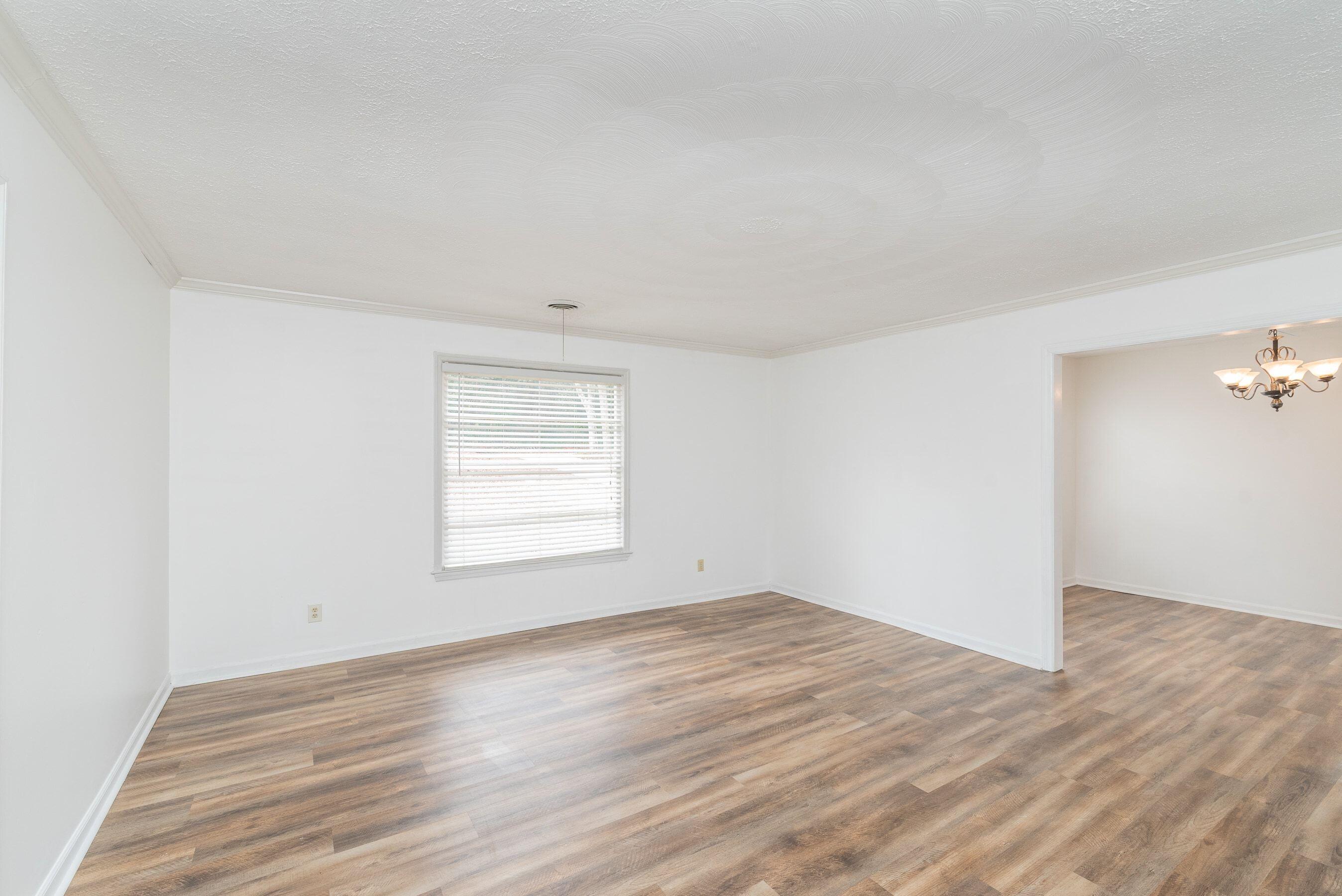 48 Vanderbilt Drive Aiken, SC 29803 - Photo 9 of 41 009_48_vanderbilt_dr_009_937