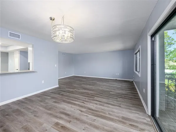 $2,600 | 6304 Grand Bahama Circle, Unit D, Tampa, FL 33615