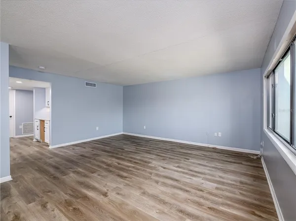 $2,600 | 6304 Grand Bahama Circle, Unit D, Tampa, FL 33615