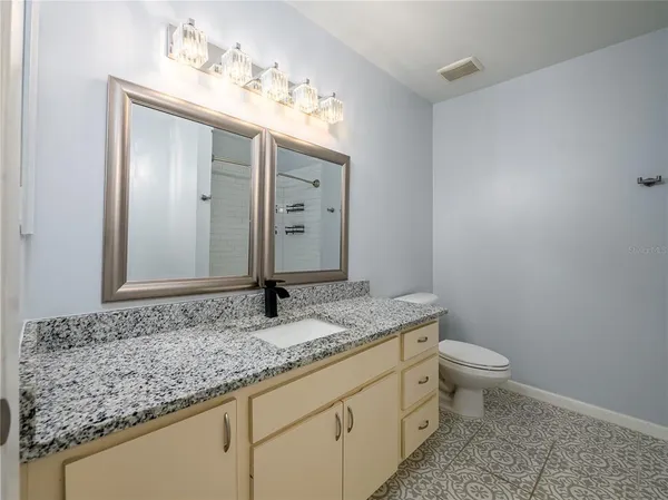 $2,600 | 6304 Grand Bahama Circle, Unit D, Tampa, FL 33615