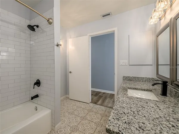 $2,600 | 6304 Grand Bahama Circle, Unit D, Tampa, FL 33615