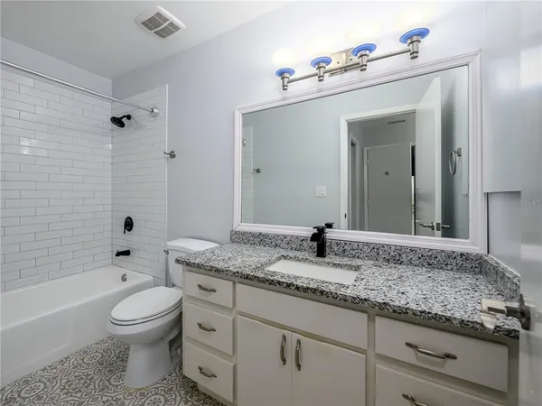 $2,600 | 6304 Grand Bahama Circle, Unit D, Tampa, FL 33615