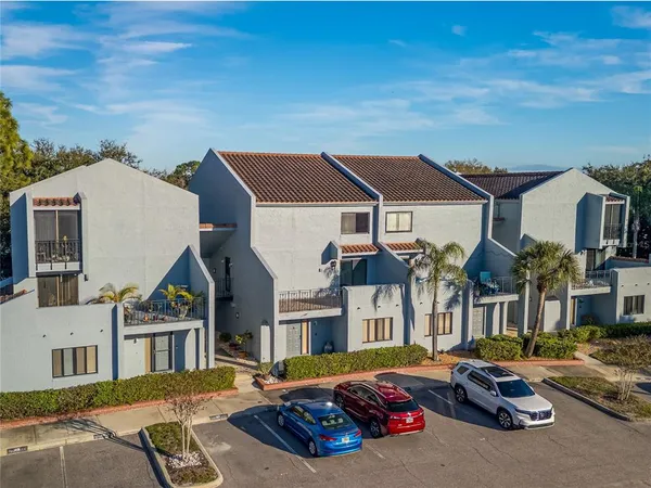 $2,600 | 6304 Grand Bahama Circle, Unit D, Tampa, FL 33615