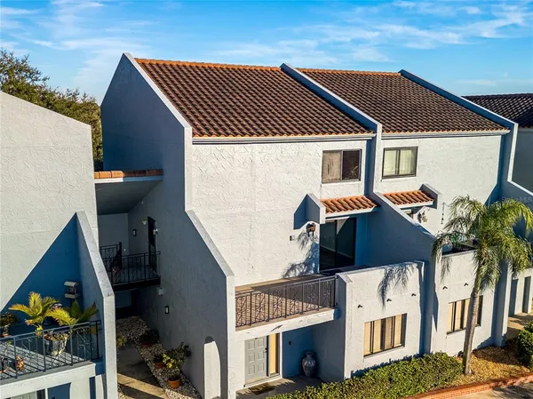 $2,600 | 6304 Grand Bahama Circle, Unit D, Tampa, FL 33615