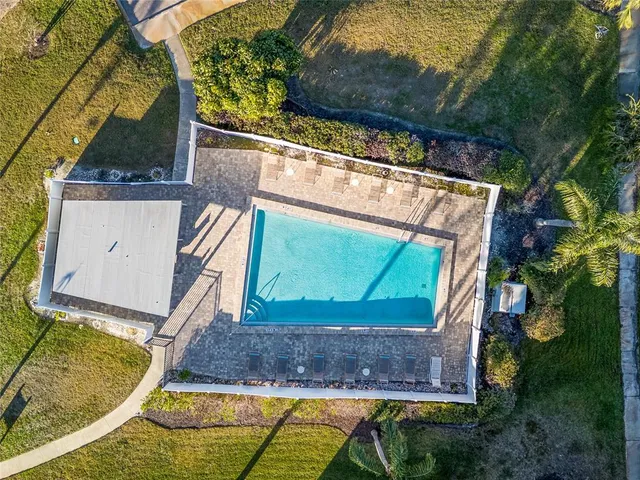 a view of a yard with plants