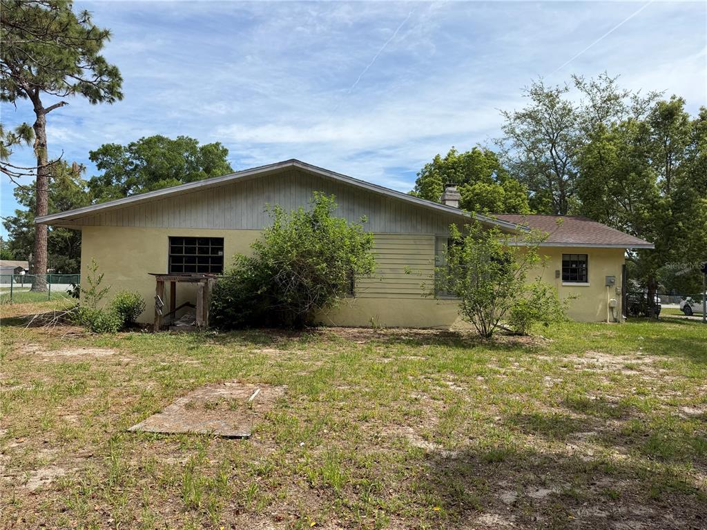 457 Water Road Ocala, FL 34472 - Photo 16 of 23