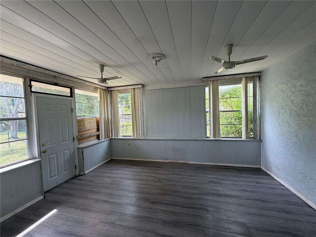 457 Water Road Ocala, FL 34472 - Photo 2 of 23