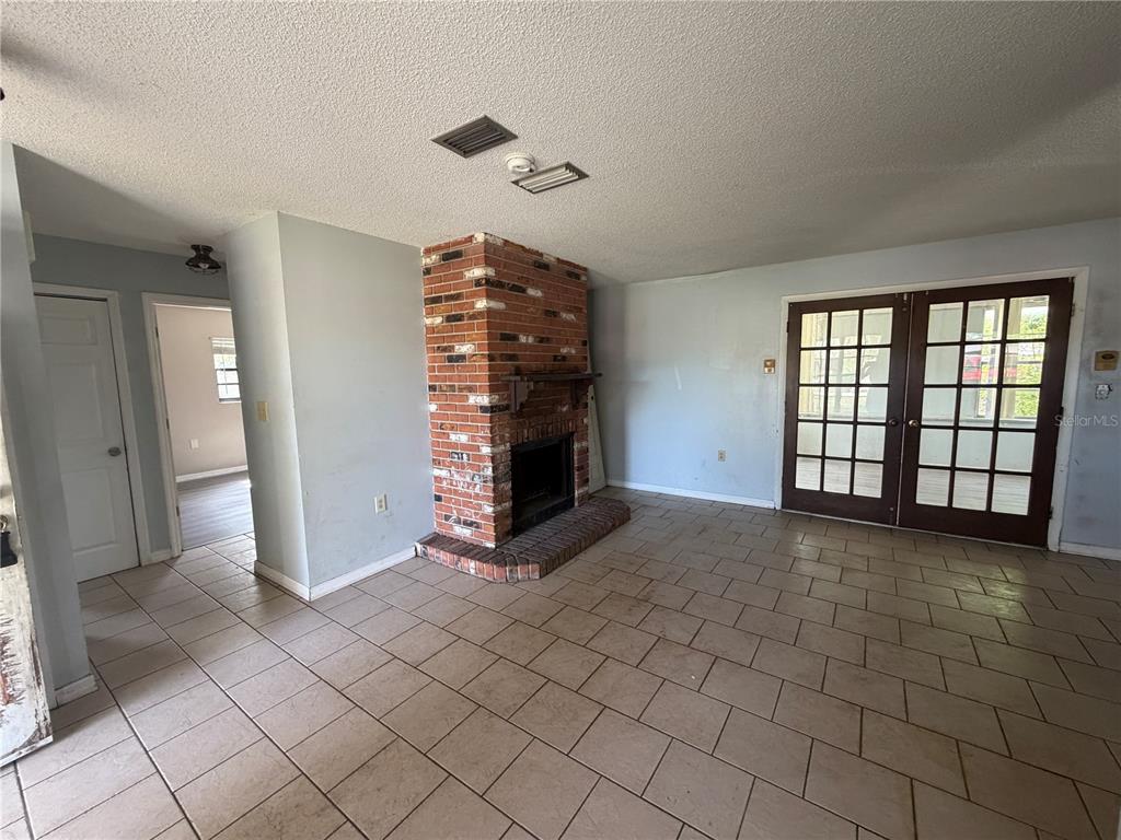 457 Water Road Ocala, FL 34472 - Photo 4 of 23