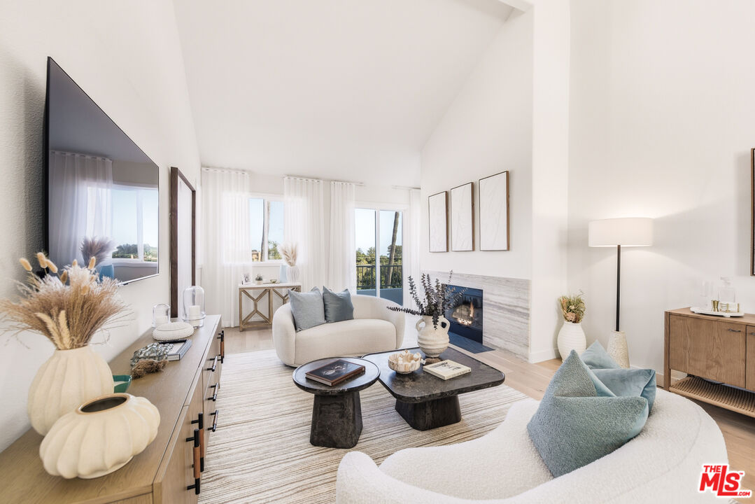 6487 Cavalleri Road, Unit 429 Malibu, CA 90265 - Photo 5 of 41