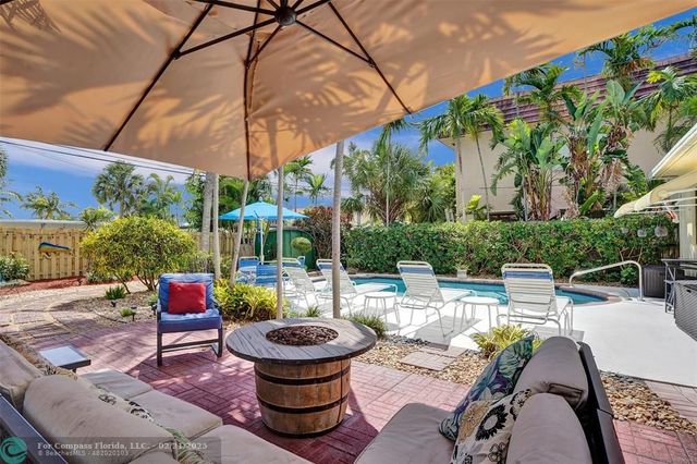 a view of an outdoor space with seating area