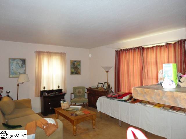 4451 Babb Road Greer, SC 29651 - Photo 10 of 21