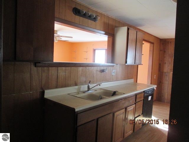 1222 South Senator Road Crystal, MI 48818 - Photo 4 of 13 1795366-3.JPG