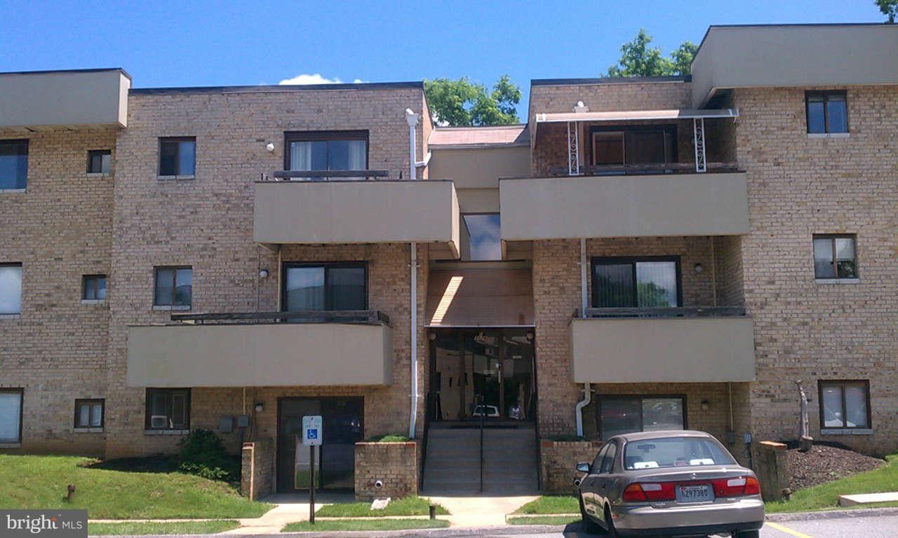 3926 Rolling Rd., Unit 7D Baltimore, MD 21208 - Photo 4 of 17 Exterior Front