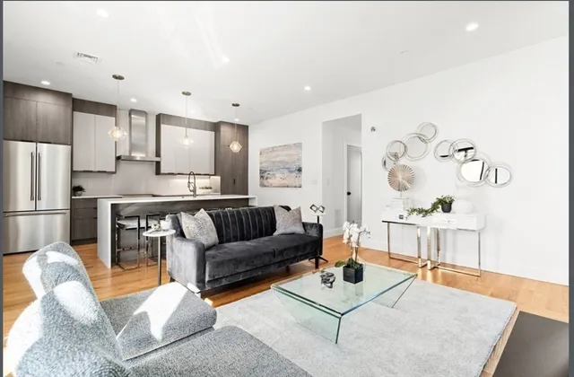 $5,995 | 160 West Seventh Street, Unit 4, Boston, MA 02127