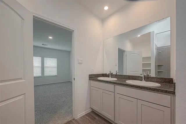 $2,350 | 5630 Avalon Woods Drive, Spring, TX 77373