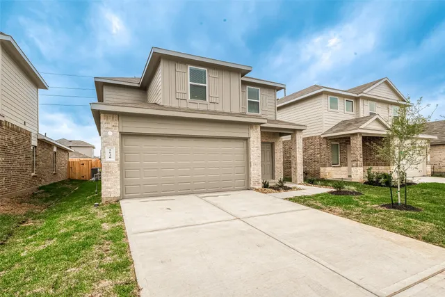 $2,350 | 5630 Avalon Woods Drive, Spring, TX 77373