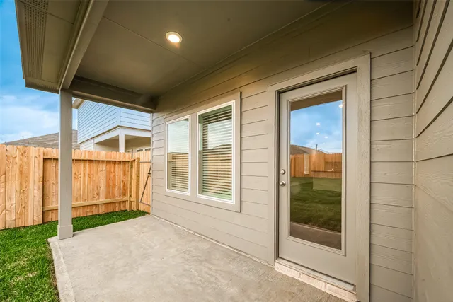 $2,350 | 5630 Avalon Woods Drive, Spring, TX 77373