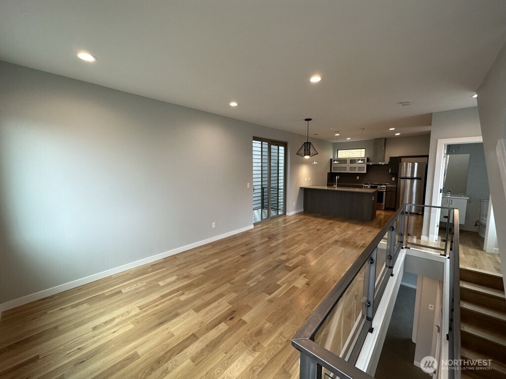 4325 Whitman Avenue North, Unit B Seattle, WA 98103 - Photo 17 of 29