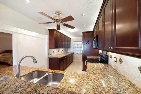 $599,900 | 3100 Northeast 48th Street, Unit PH10, Fort Lauderdale, FL 33308