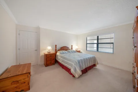 $599,900 | 3100 Northeast 48th Street, Unit PH10, Fort Lauderdale, FL 33308