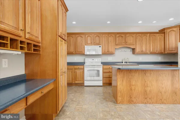 $369,900 | 1845 Meridian Drive, Hagerstown, MD 21742