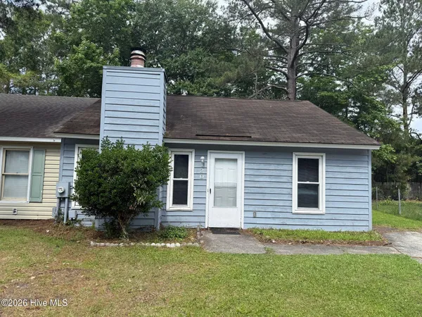 $1,025 | 120 Corey Circle, Jacksonville, NC 28546
