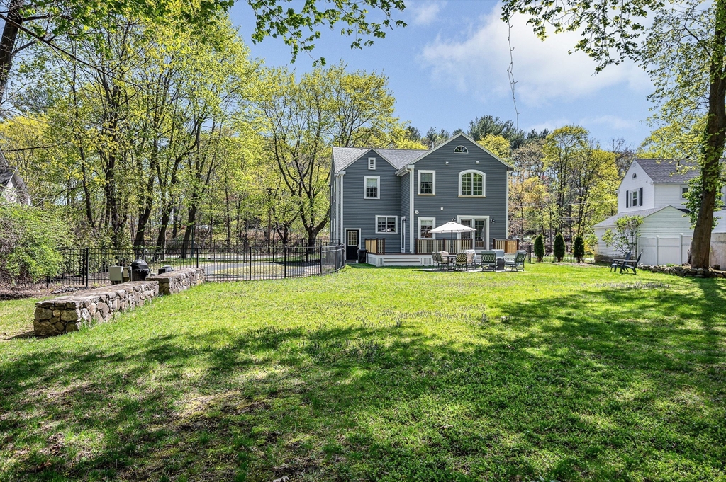 30 Riverina Road Andover, MA 01810 - Photo 4 of 42 Gallery Image 4