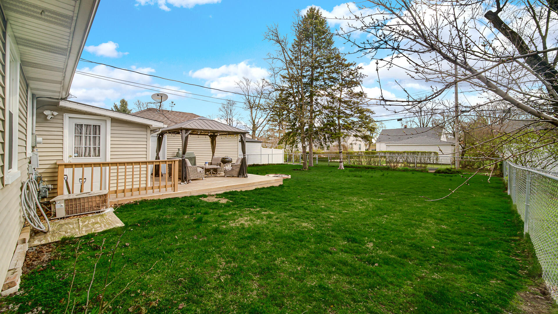 8345 Walnut Drive Munster, IN 46321 - Photo 14 of 15 1920x1080
