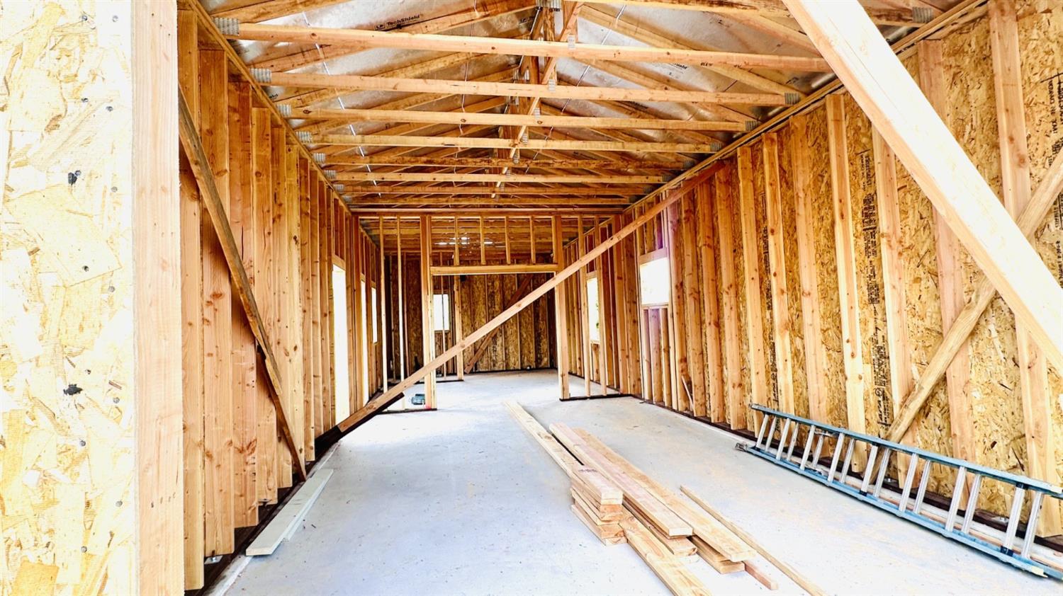 2098 Quail Hill Road Copperopolis, CA 95228 - Photo 6 of 25 Interior of workshop with bathroom