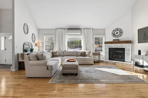 $1,349,000 | 14 Rachel Drive, Kennebunk, ME 04043