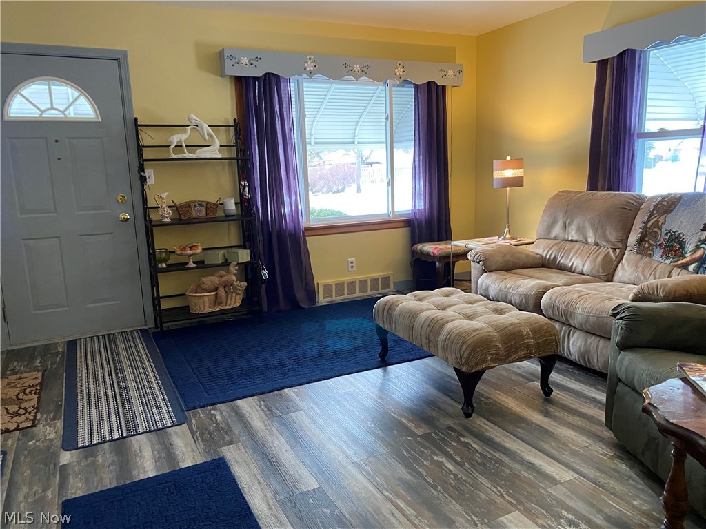 186 Prentice Road Painesville, OH 44077 - Photo 4 of 23 Gallery Image 4