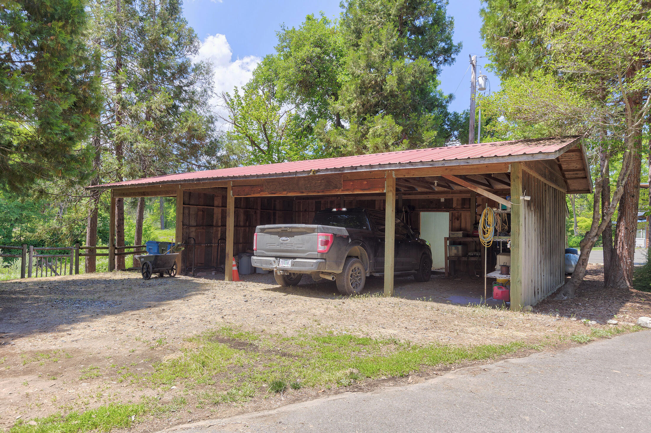 14921 North Applegate Road Grants Pass, OR 97527 - Photo 111 of 123 14921applegate112