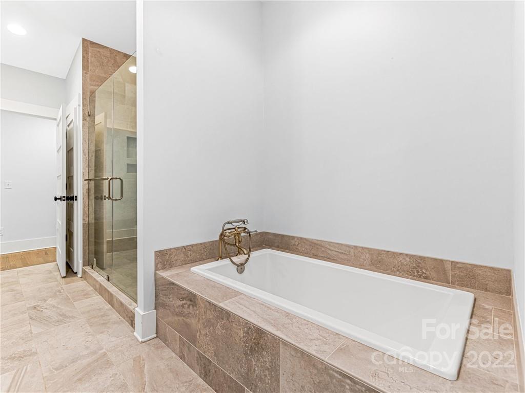 12 Robinhood Road Asheville, NC 28804 - Photo 21 of 35 Gallery Image 21