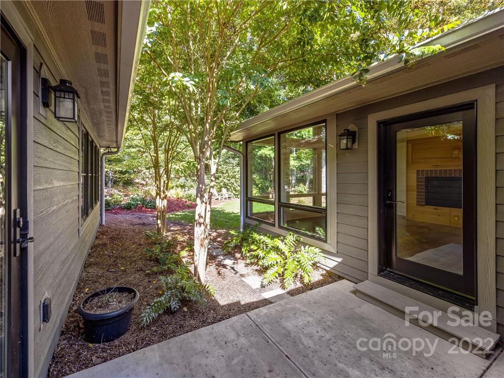 12 Robinhood Road Asheville, NC 28804 - Photo 23 of 35 Gallery Image 23