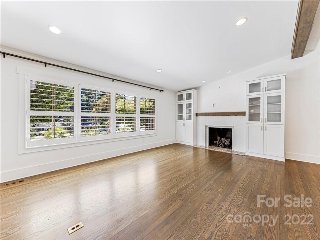 12 Robinhood Road Asheville, NC 28804 - Photo 4 of 35 Gallery Image 4