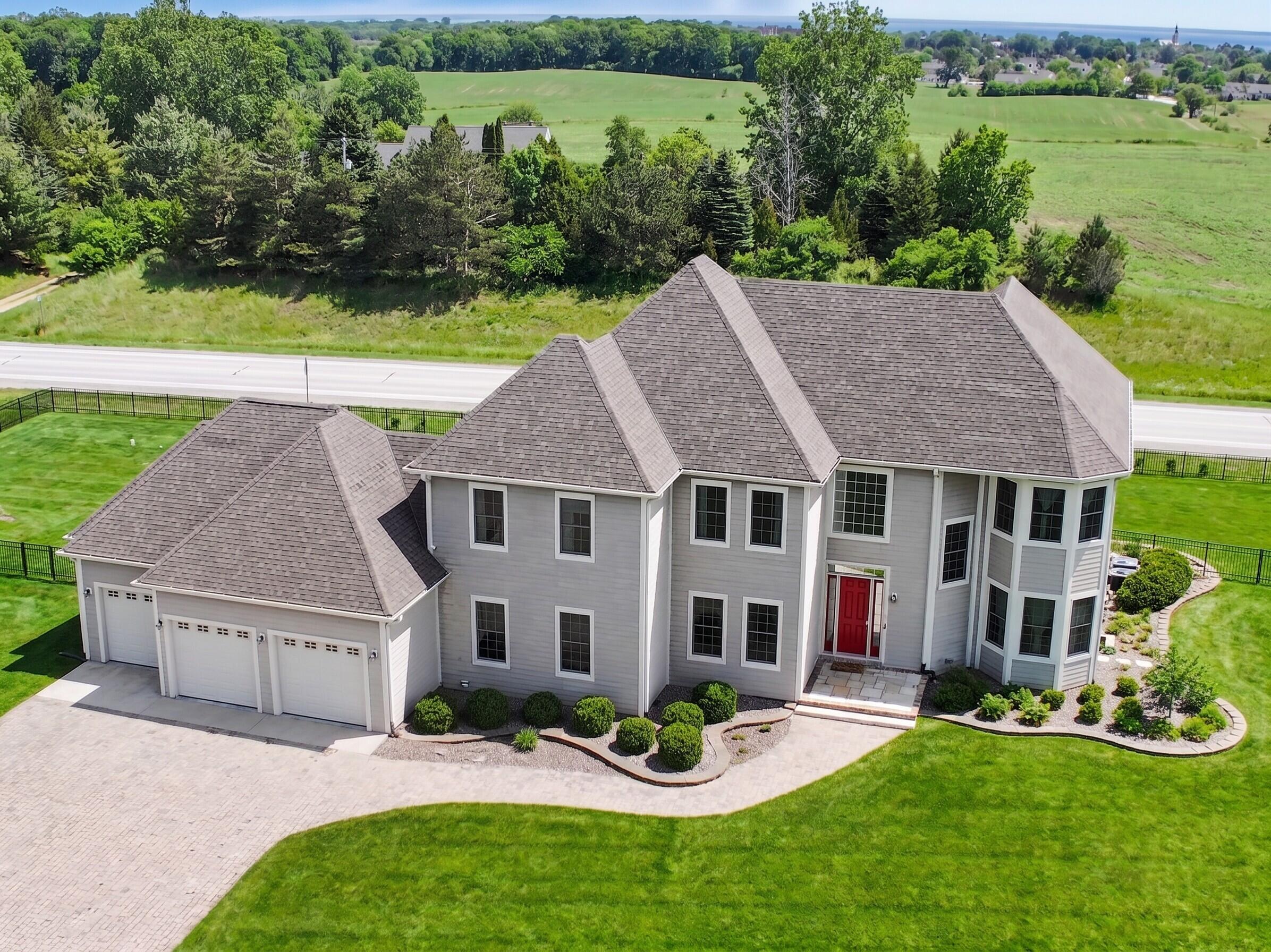 3268 Bay Hill Road Port Washington, WI 53074 - Photo 2 of 46 1 (3)
