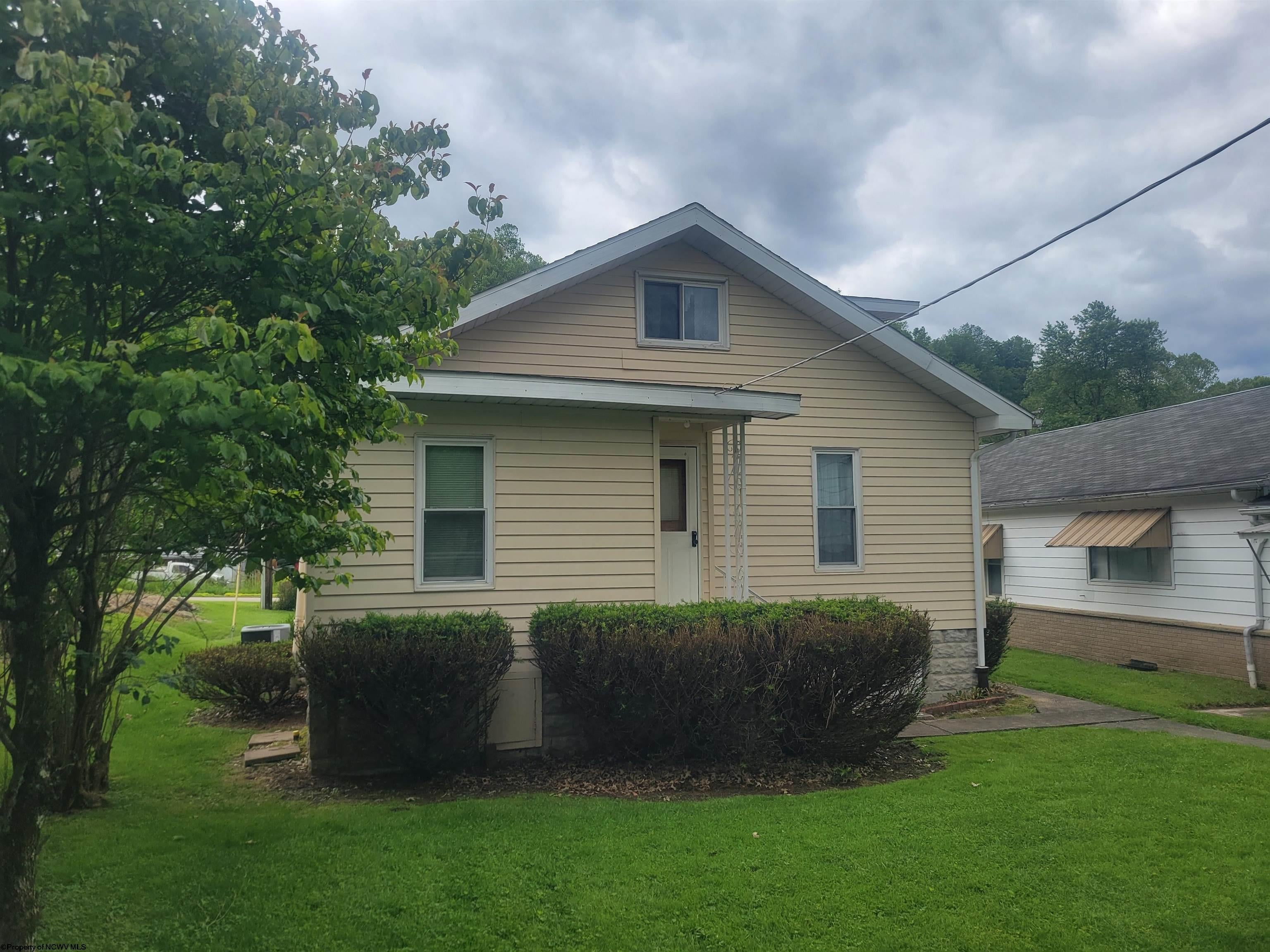 561 Owings Road Shinnston, WV 26431 - Photo 6 of 37 Gallery Image 6