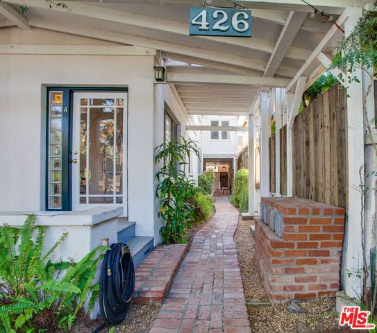 $2,350 | 426 Rialto Avenue, Unit C, Venice, CA 90291