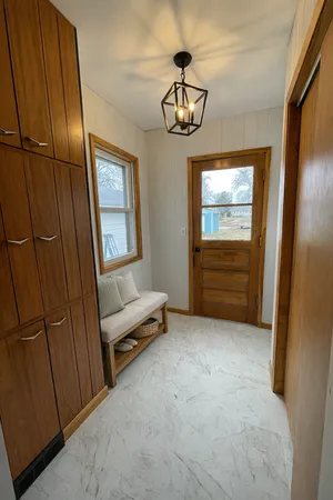 $214,900 | 618 9th Avenue Southeast, Waseca, MN 56093