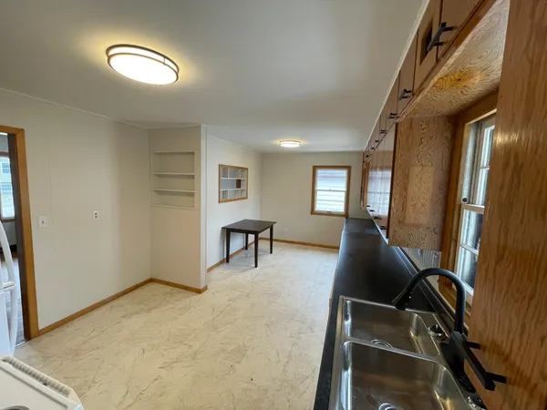 $214,900 | 618 9th Avenue Southeast, Waseca, MN 56093