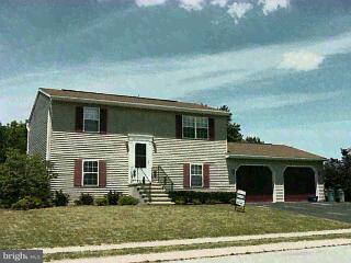 2305 Heather Road York, PA 17408 - Photo 1 of 1 Gallery Image 1
