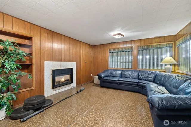 $1,950,000 | 16051 Southeast 16th Street, Bellevue, WA 98008