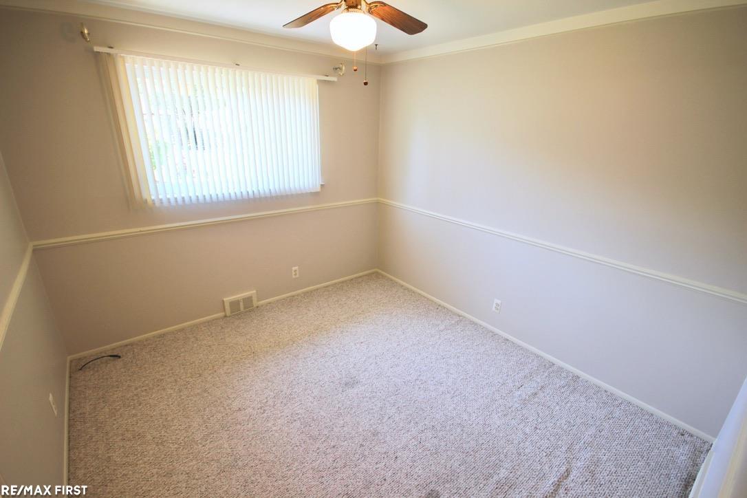 8050 Busch Street Center Line, MI 48015 - Photo 18 of 38 Gallery Image 18