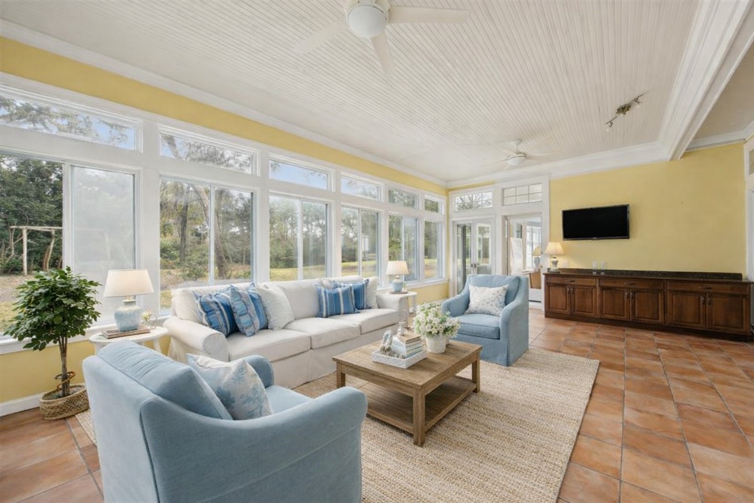 4433 Bean Street Fernandina Beach, FL 32034 - Photo 25 of 79 a living room with furniture and large windows