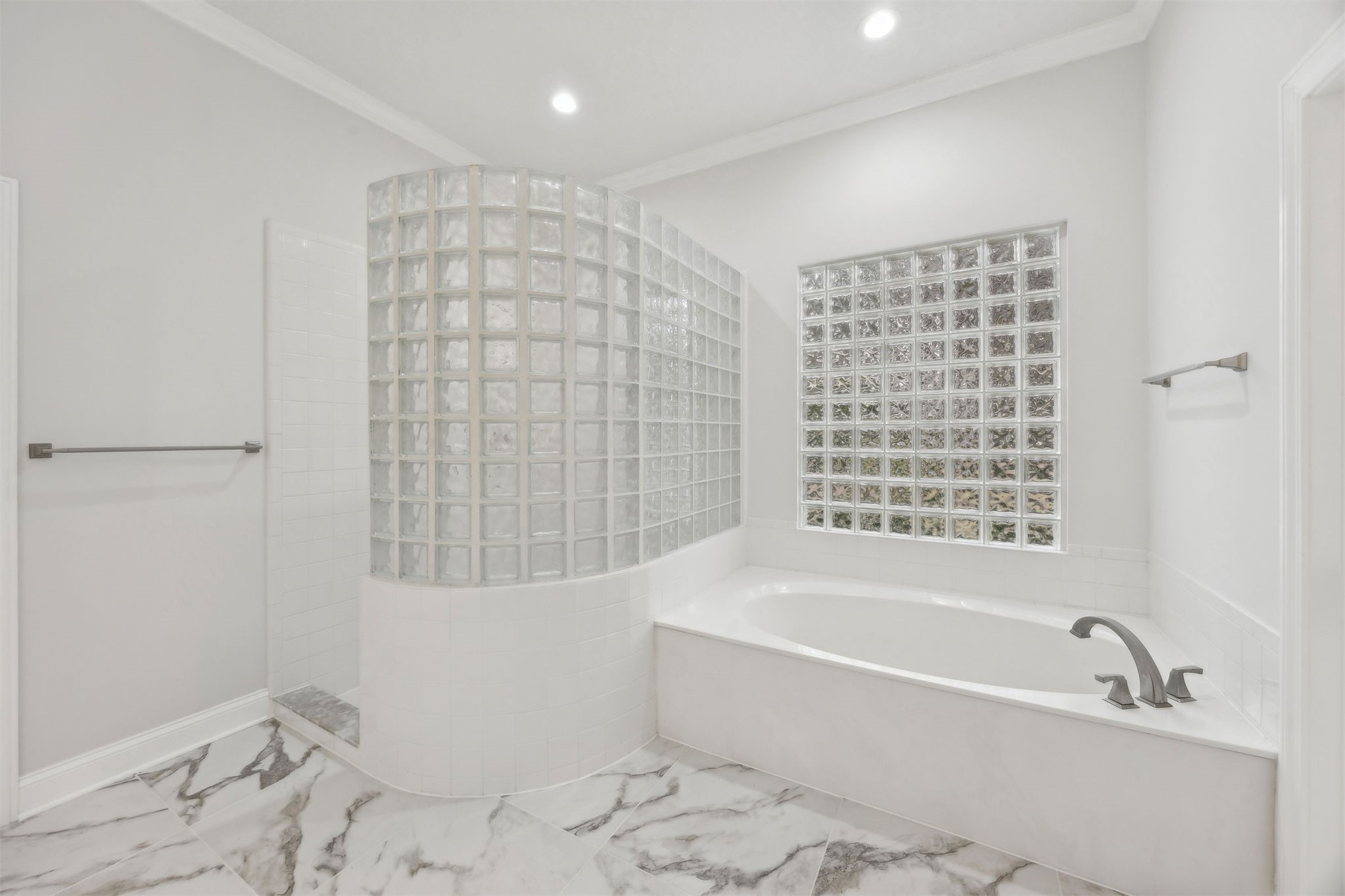 4433 Bean Street Fernandina Beach, FL 32034 - Photo 43 of 79 a bathroom with a bathtub and shower
