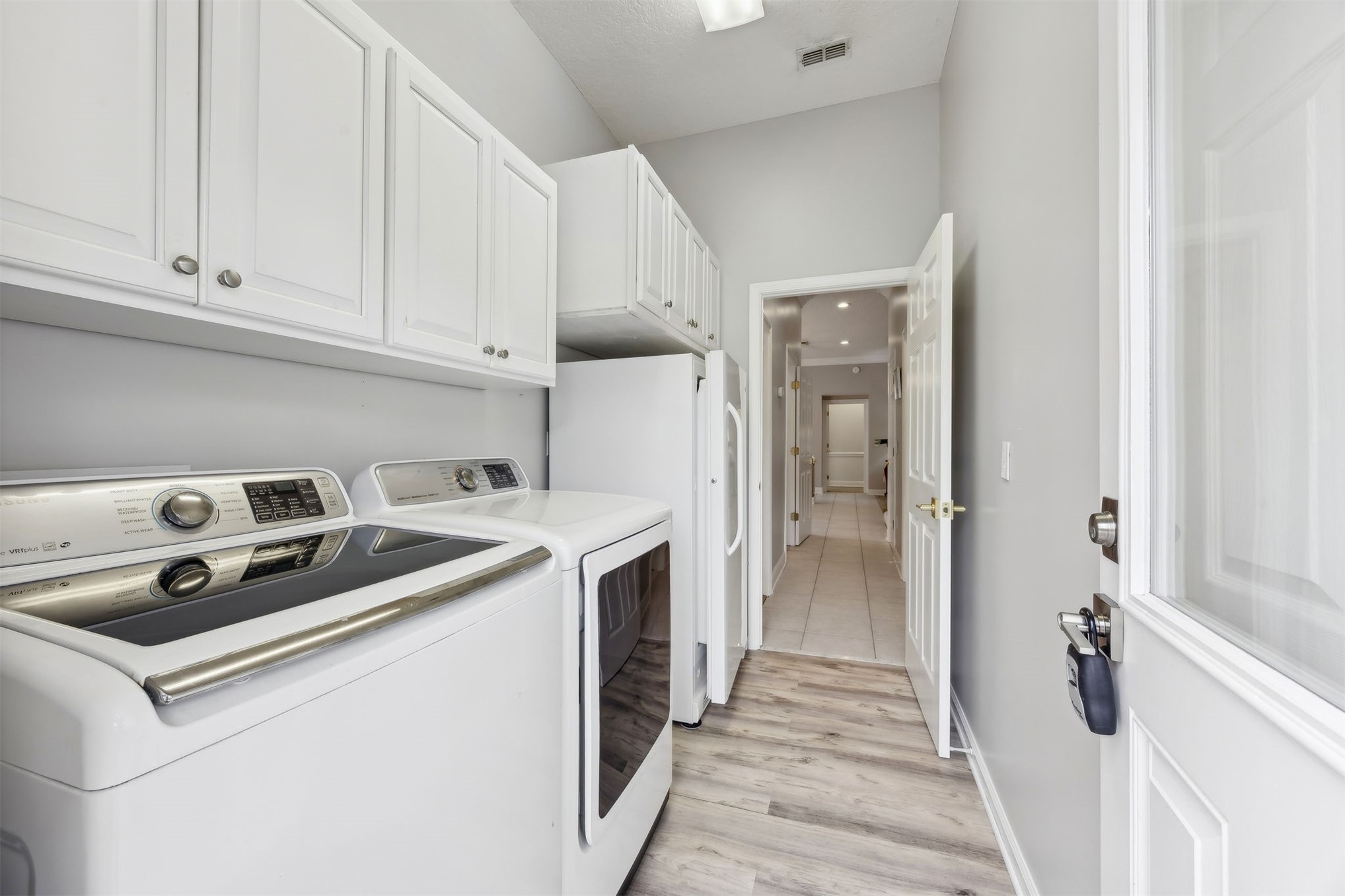 4433 Bean Street Fernandina Beach, FL 32034 - Photo 53 of 79 a kitchen that has a sink and a stove in it