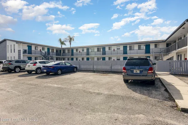 $1,295 | 115 Seminole Avenue West, Unit 103, Melbourne, FL 32901
