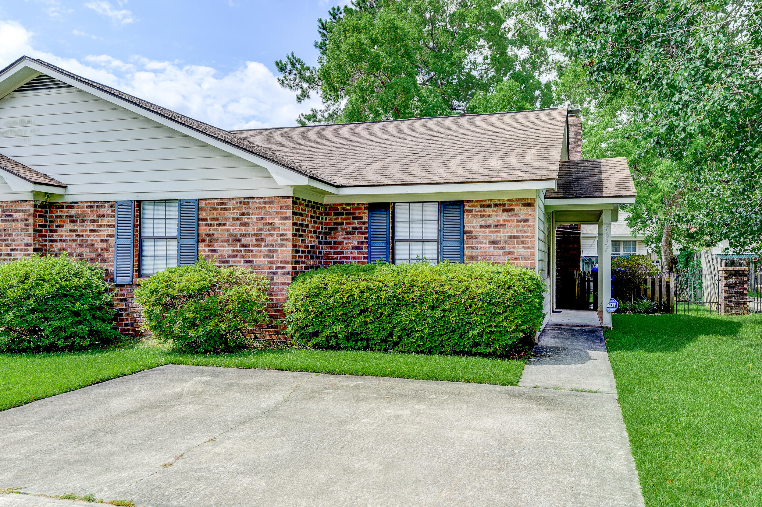 7637 Oldridge Road North Charleston, SC 29418 - Photo 3 of 26 DSC_2815_6_7