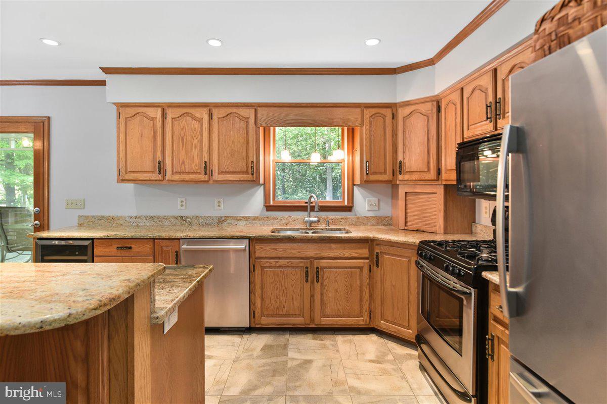 4 Canal Road Ocean Pines, MD 21811 - Photo 14 of 71