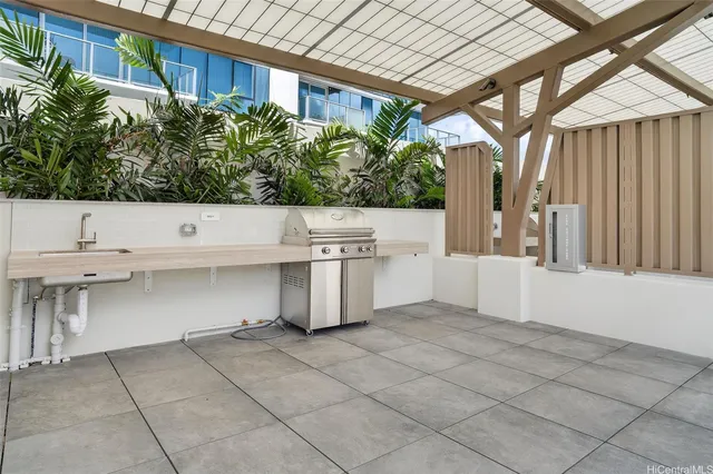 a view of a storage & utility room